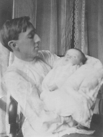 1914 - Edward Williams with Holly