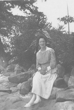 1918 - Annie Williams
