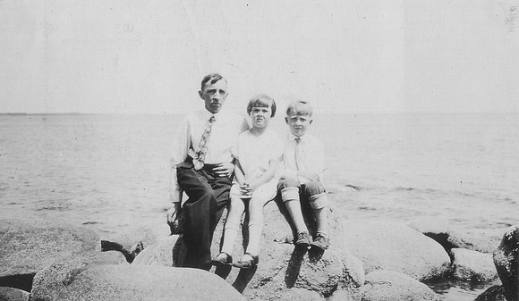 1926 - Edward Williams, Doris, Carl at Peases Point